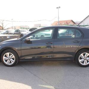 VW Golf VIII 1.0 TSI DSG