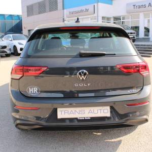 VW Golf VIII 1.0 TSI DSG