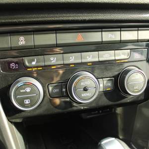 VW T-Roc 2.0 TSi DSG 4Motion Sport *PANORAMA,BEATS,KAMERA*