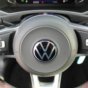 VW T-Roc 2.0 TSi DSG 4Motion Sport *PANORAMA,BEATS,KAMERA*