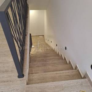 ZADAR, DUGOROČAN NAJAM , LUKSUZNO, BLIZINA ŠC VIŠNJIK