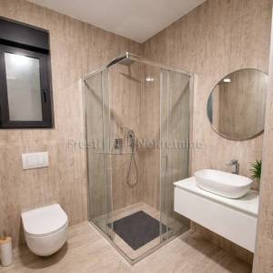 ZADAR, DUGOROČAN NAJAM , LUKSUZNO, BLIZINA ŠC VIŠNJIK