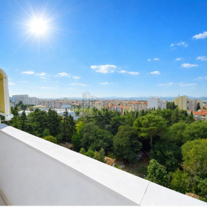 ZADAR ,MELADA, 67m2 +2 LOGGIE, PANORAMSKI POGLED! RIJETKOST NA TRŽIŠTU