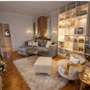 ZADAR ,MELADA, 67m2 +2 LOGGIE, PANORAMSKI POGLED! RIJETKOST NA TRŽIŠTU