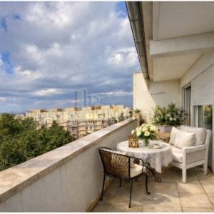 ZADAR ,MELADA, 67m2 +2 LOGGIE, PANORAMSKI POGLED! RIJETKOST NA TRŽIŠTU