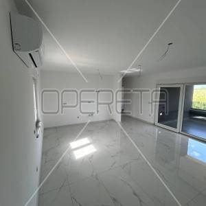 ZADAR, PRIVLAKA - Stan na prvom katu 150 metara od mora NOVOGRADNJA