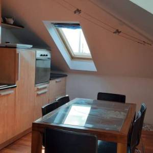 Zagreb-Črnomerec, 2.5-sobni stan u potkrovlju zgrade s liftom, 65m2