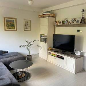 Zagreb-Folnegovićevo naselje, lijepo uređen 2S stan, odlična lokacija