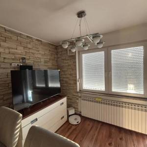 Zagreb, Grad mladih, 4-sob. stan 100m2 u kući, mirna lokacija, parking