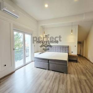 Zagreb-Miroševec, komforan prostran stan od 110m2 s terasom, 2 vpm