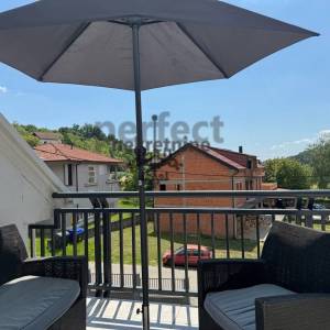 Zagreb-Miroševec, komforan prostran stan od 110m2 s terasom, 2 vpm