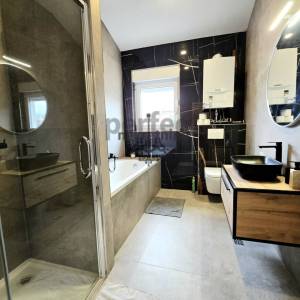 Zagreb-Miroševec, komforan prostran stan od 110m2 s terasom, 2 vpm