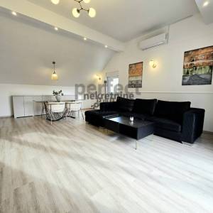 Zagreb-Miroševec, komforan prostran stan od 110m2 s terasom, 2 vpm