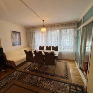 Zagreb-Prečko, 2-sobni stan s loggiom, 68m2, blizina svih sadržaja