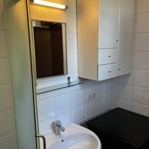 Zagreb-Prekrižje, garsonijera 25m2 u prizemlju kuće, zaseban ulaz