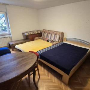 Zagreb-Šalata, Eduarda Suhina, 3-sobni stan, 50m2