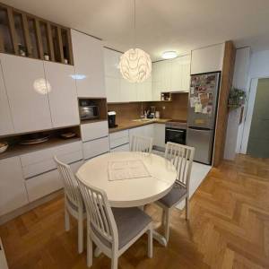 Zagreb-Trešnjevka, 2.5-sobni stan 60m2 na odličnoj lokaciji