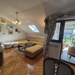 Zagreb-Trešnjevka, Sokolgradska, 4-sobni stan 103m2+šupa, namješten