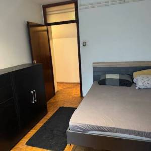 Zagreb-Vrbani,3-sobni stan na 2.katu zgrade s liftom, odlična lokacija