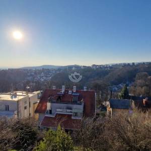 Zagreb-Vrhovec, dvojna kuća, 215m2 s  prostranom okućnicom i pogledom