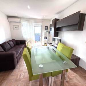 Zagreb,Sesvetski Kraljevec,namješten 2-S stan 47m2 s vrtom i parkingom