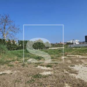 Započeta gradnja - Vila s bazenom