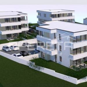 Zemljište s građevinskom dozvolom za 12 stanova, Brodarica