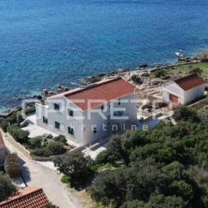 Ženka, Vis, 430,00 m2, 301.000,00 EUR