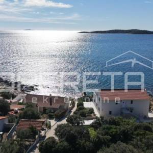 Ženka, Vis, 430,00 m2, 301.000,00 EUR