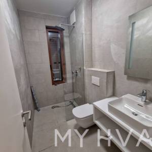 Zgrada sa stanovima u Vitarnji