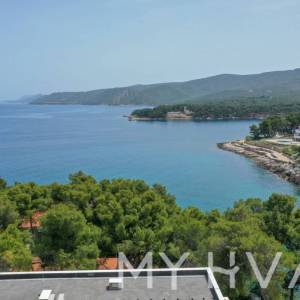 Zgrada sa stanovima u Vitarnji