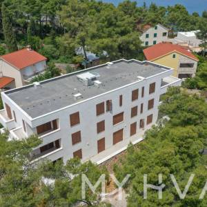 Zgrada sa stanovima u Vitarnji