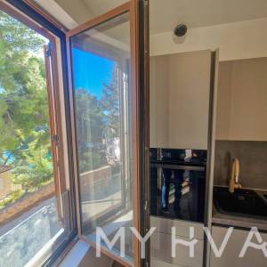 Zgrada sa stanovima u Vitarnji