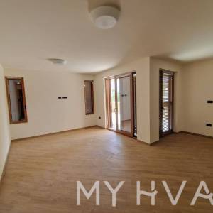 Zgrada sa stanovima u Vitarnji