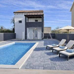 Žminj, okolica, renovirana, autohtona istarska kuća