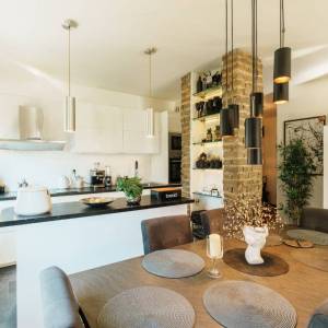 Žnjan, moderno uređen trosoban stan 101 m² s garažom