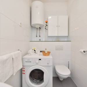 Žnjan, moderno uređen trosoban stan 101 m² s garažom