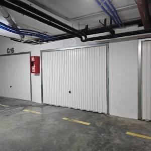 Žnjan, moderno uređen trosoban stan 101 m² s garažom