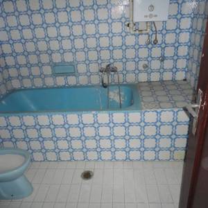 3S stan s balkonom i loggiom za renovaciju, 70m2, ulica Pavla Šubića