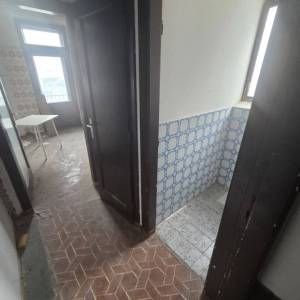 3S stan s balkonom i loggiom za renovaciju, 70m2, ulica Pavla Šubića