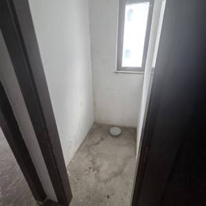 3S stan s balkonom i loggiom za renovaciju, 70m2, ulica Pavla Šubića