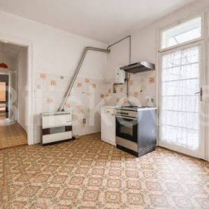 Prodaja,Črnomerec,četverosoban stan na 1.katu zgrade