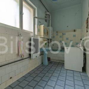 Prodaja,Črnomerec,četverosoban stan na 1.katu zgrade