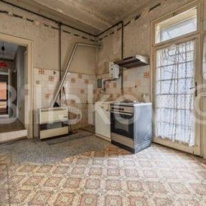 Prodaja,Črnomerec,četverosoban stan na 1.katu zgrade