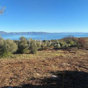 Atraktivno građevinsko zemljište sa prekrasnim pogledom na more,LABIN okolica