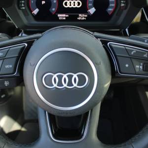 Audi A3 Limousine 30TDi S-Tronic S-Line *NAVIGACIJA*