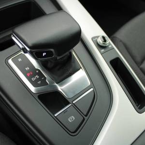 Audi A4 30 TDi S-Tronic *LED, NAVIGACIJA, KAMERA*