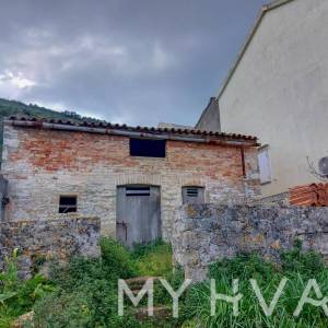 Autentična kamena kuća na otoku Visu