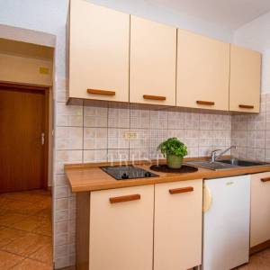 Banjole, prekrasna kuća sa bazenom, 4 apartmana