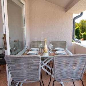 Banjole, prekrasna kuća sa bazenom, 4 apartmana